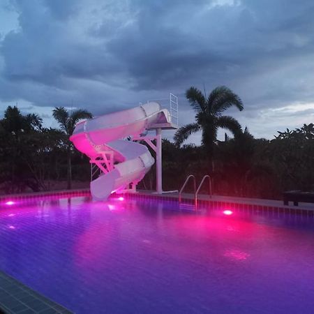 Kp Mountain Beach Pran Buri Bagian luar foto
