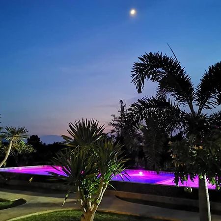 Kp Mountain Beach Pran Buri Bagian luar foto